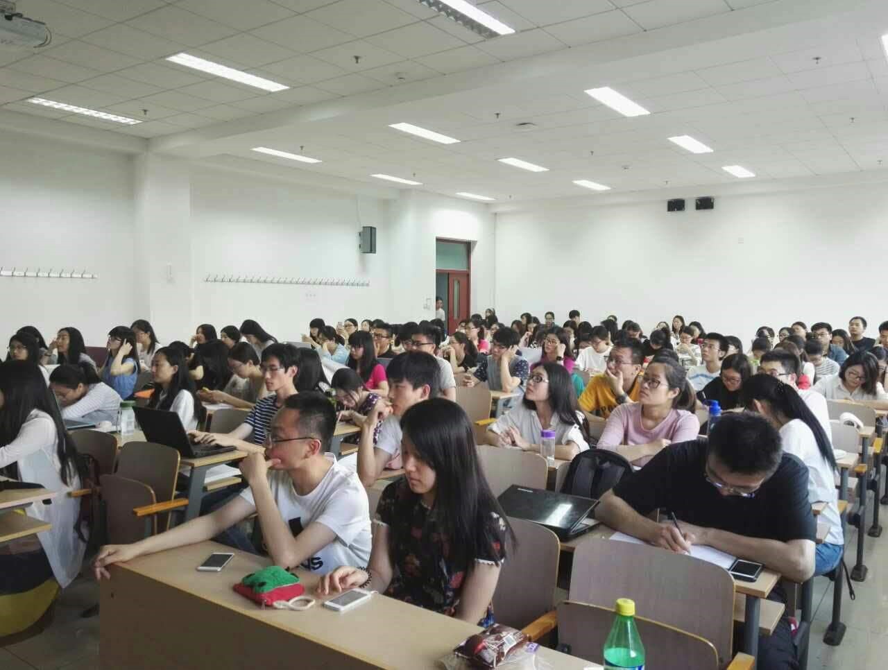 校企聯合：CDA數據分析師走進首經貿